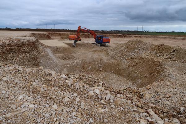 pelleteuse en action dans une carrière